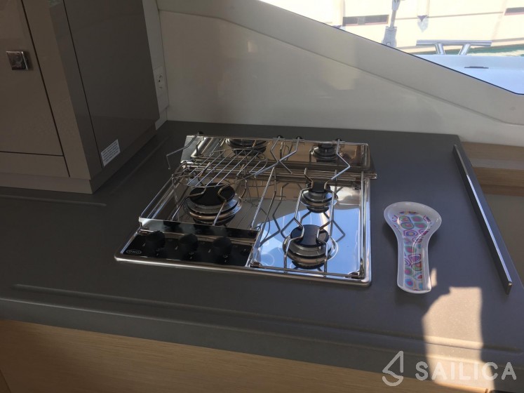 Lucia 40 - Yacht Charter Sailica