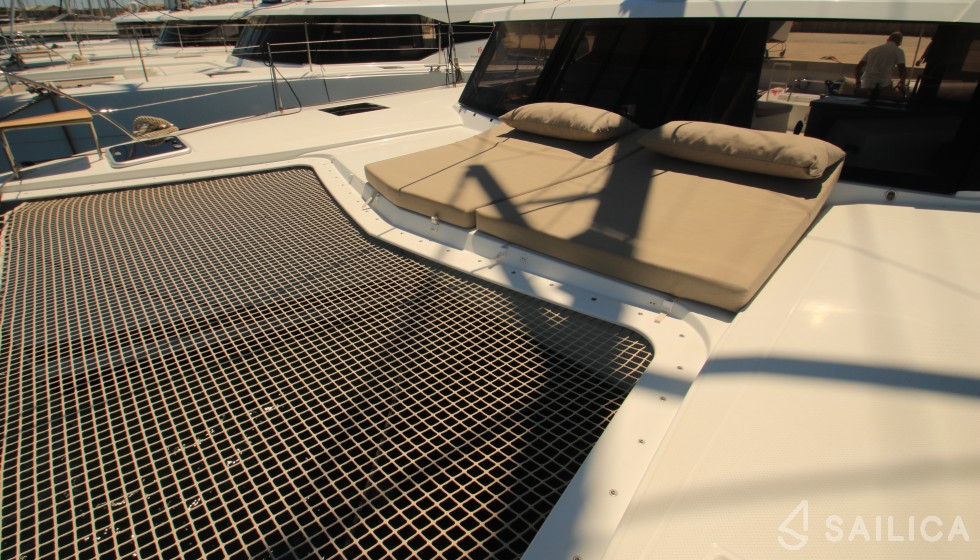 Lucia 40 - Yacht Charter Sailica
