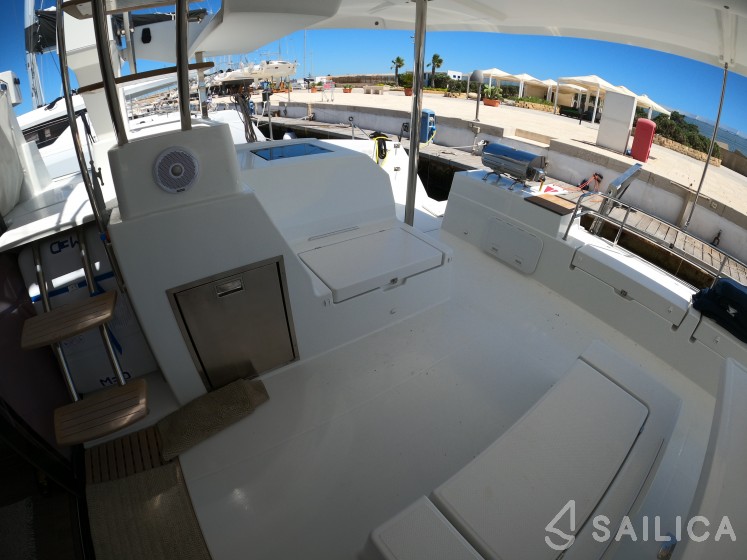 Saona 47 - Yacht Charter Sailica