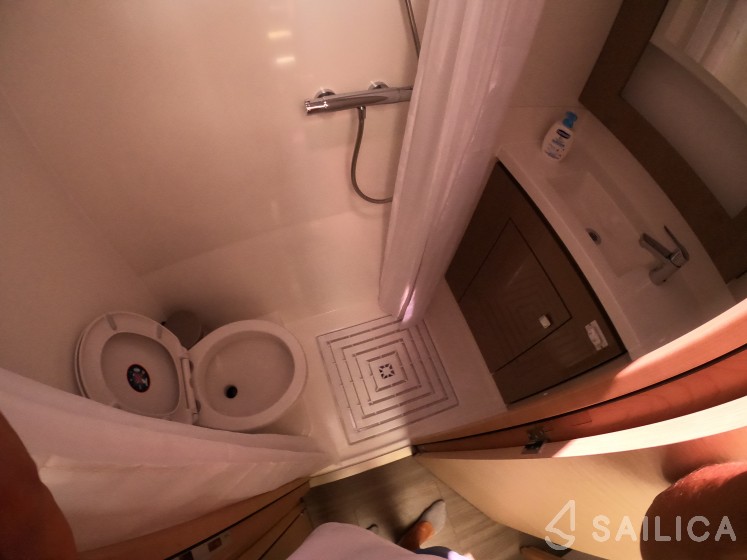 Saona 47 - Yacht Charter Sailica