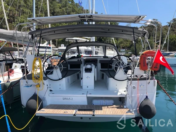 Sun Odyssey 410 - Yacht Charter Sailica