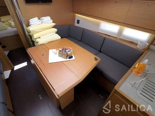 Dufour 390 Grand Large - Yacht Charter Sailica