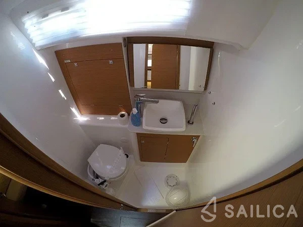 Dufour 390 Grand Large - Yacht Charter Sailica