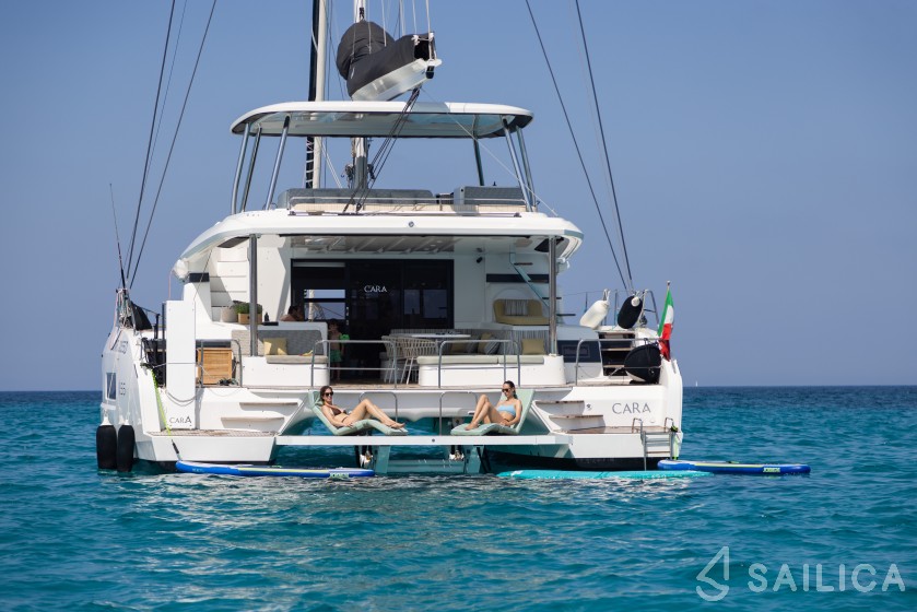 Lagoon 55 - Yacht Charter Sailica