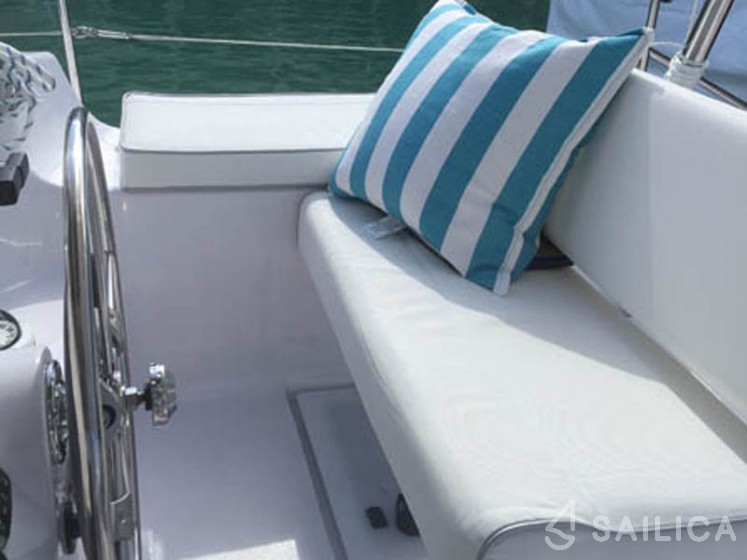 Gemini Legacy 35 - Yacht Charter Sailica