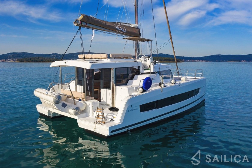 Bali Catspace - Yacht Charter Sailica