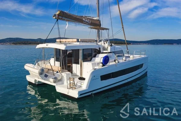 Bali Catspace - Yacht Charter Sailica