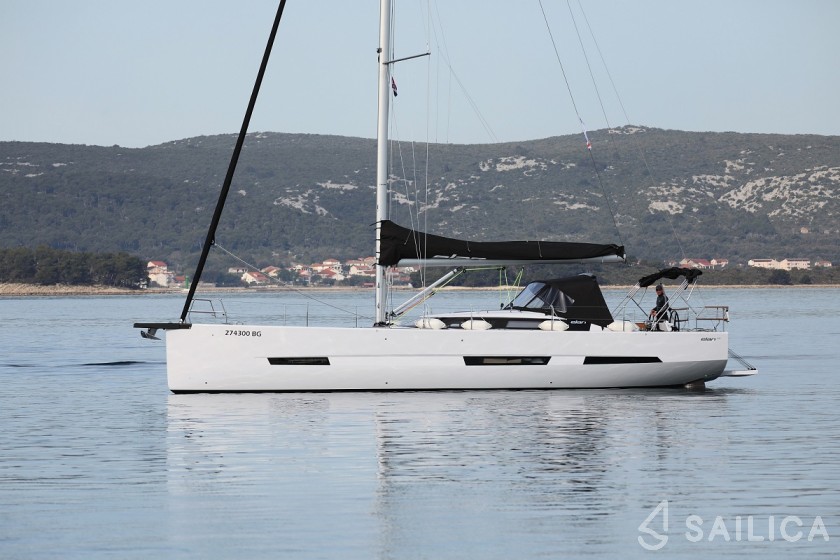 Elan GT6 - Yacht Charter Sailica
