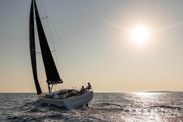 Elan GT6 - Yacht Charter Sailica