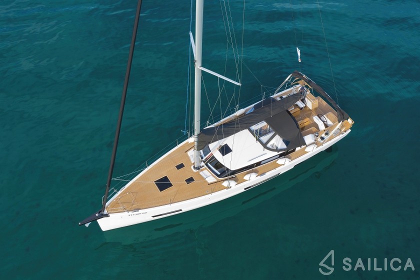 Elan GT6 - Yacht Charter Sailica