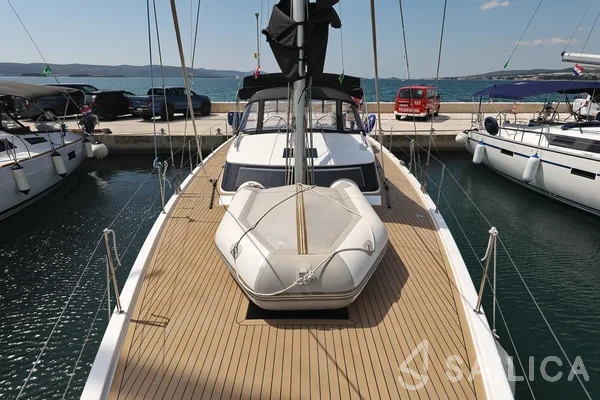Elan GT6 - Yacht Charter Sailica