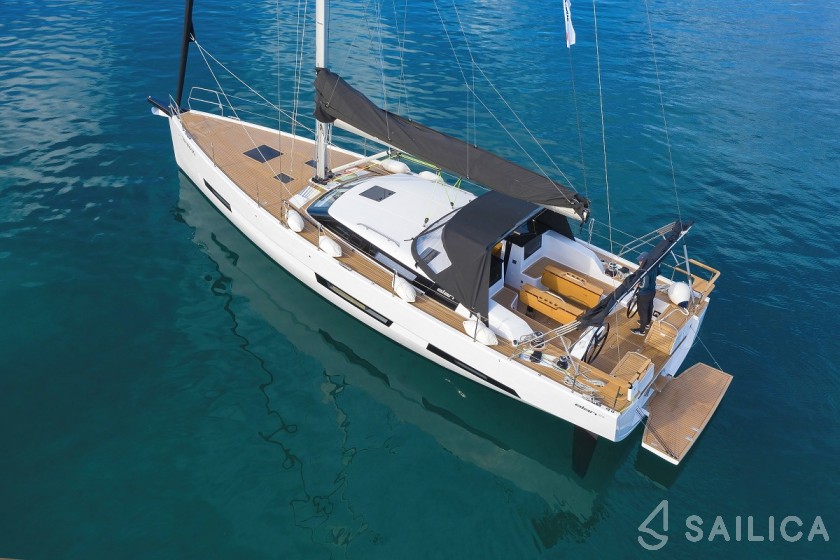 Elan GT6 - Yacht Charter Sailica