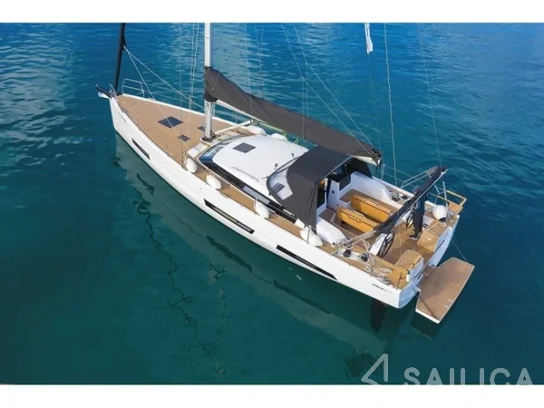 Elan GT6 - Yacht Charter Sailica