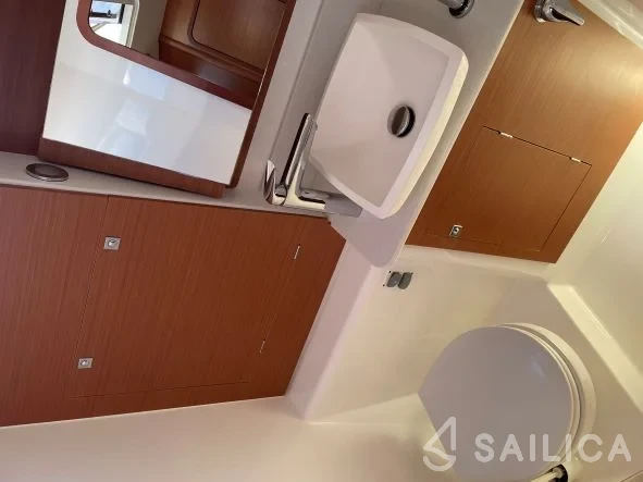 Dufour 460 GL - Yacht Charter Sailica
