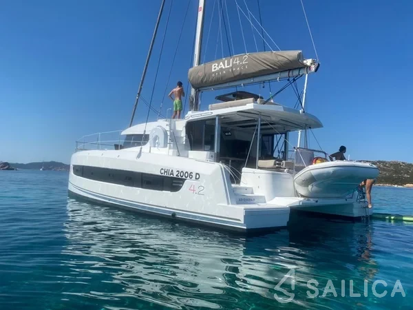 Bali 4.2 - Yacht Charter Sailica