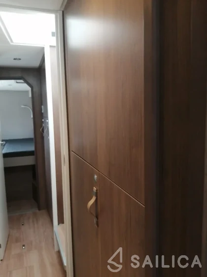 Bali 4.2 - Yacht Charter Sailica