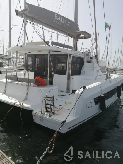 Bali 4.2 - Yacht Charter Sailica