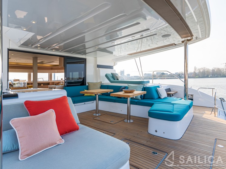 Lagoon 55 - Yacht Charter Sailica