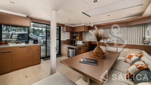 Lagoon 55 - Yacht Charter Sailica