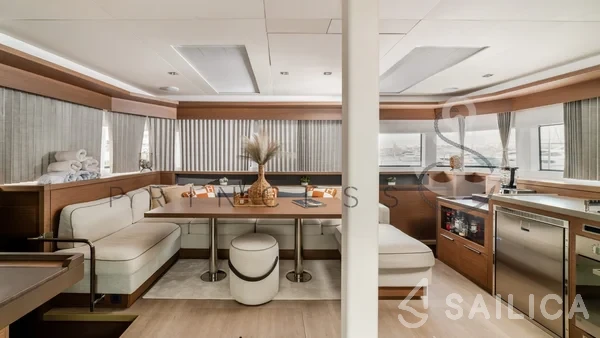 Lagoon 55 - Yacht Charter Sailica