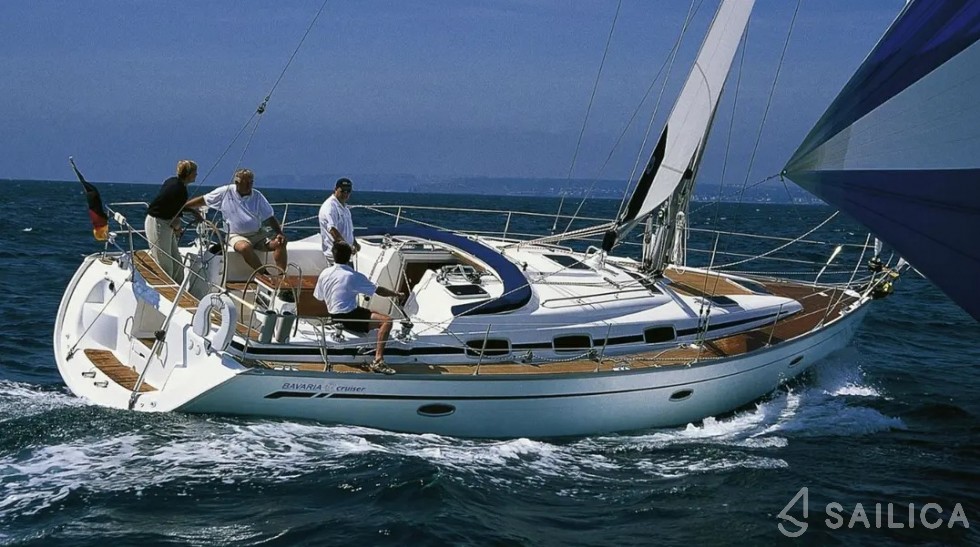 Bavaria C42 - Yacht Charter Sailica