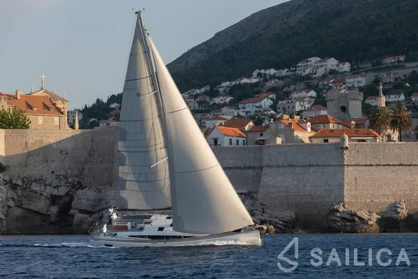 Jeanneau 54 - Yacht Charter Sailica