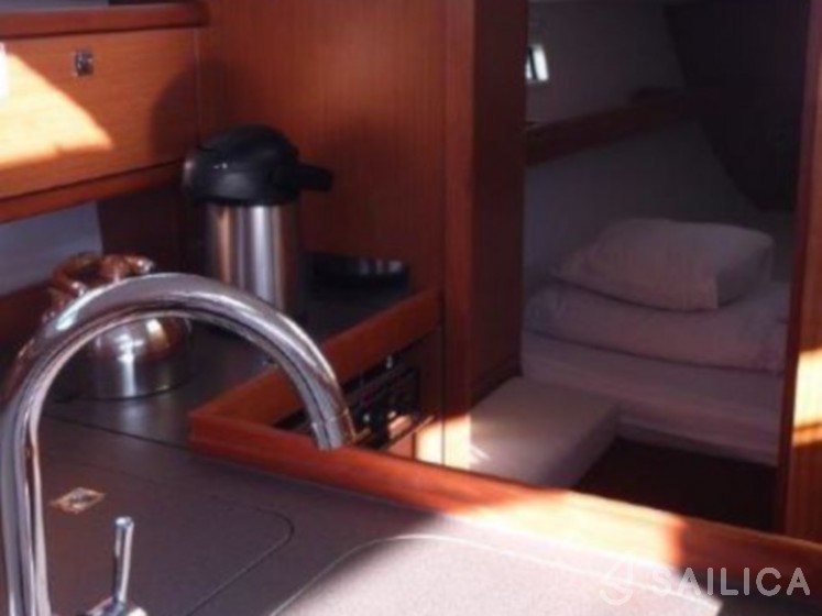 Bavaria 33 Cruiser - Yacht Charter Sailica