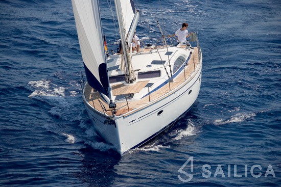 Bavaria 44 - Yacht Charter Sailica