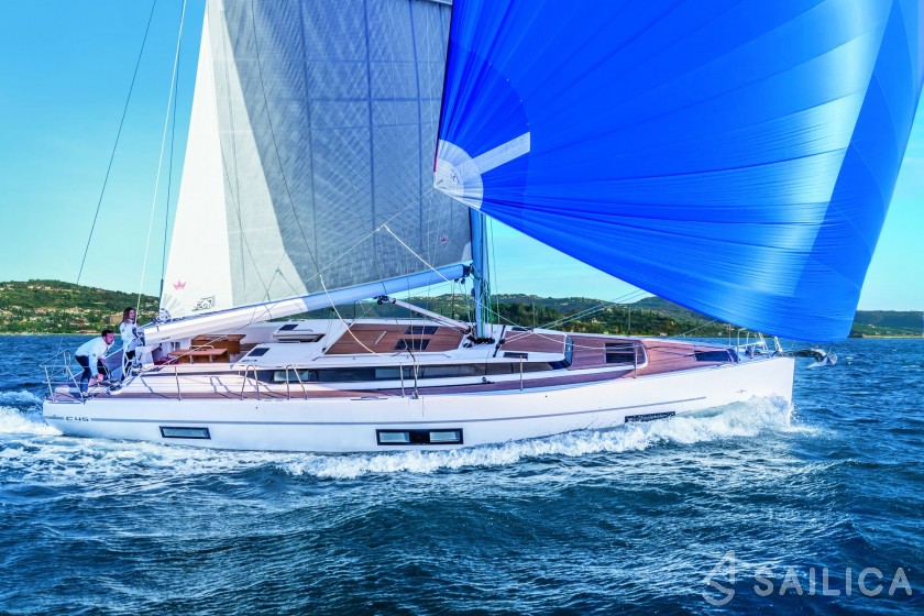 Bavaria C45 - Yacht Charter Sailica