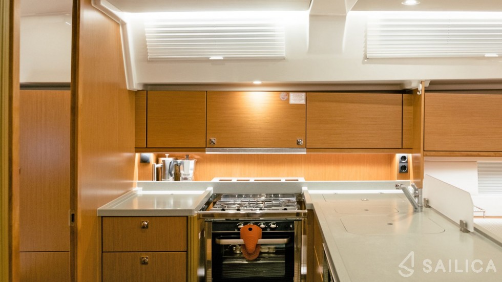 Bavaria C45 - Yacht Charter Sailica