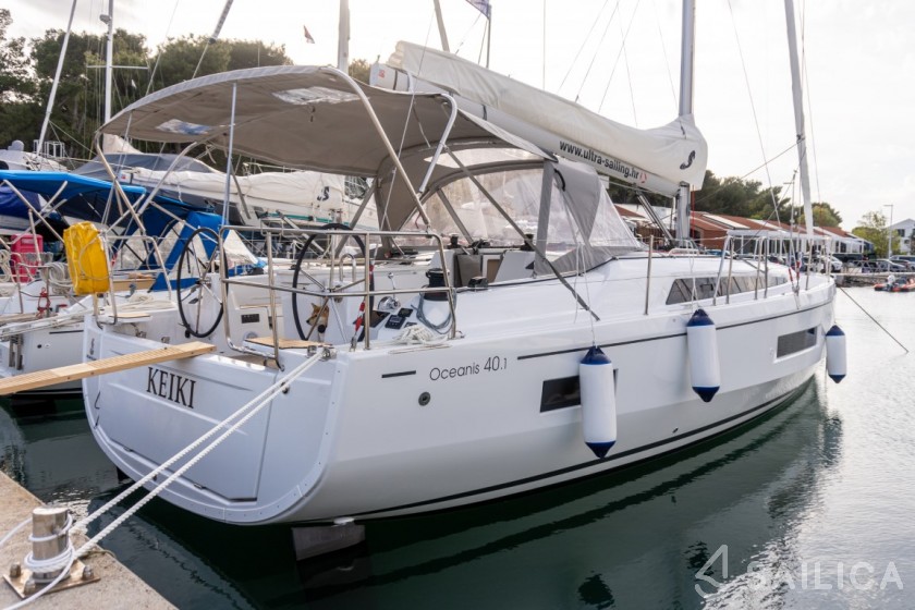 Oceanis 40.1 - Yacht Charter Sailica