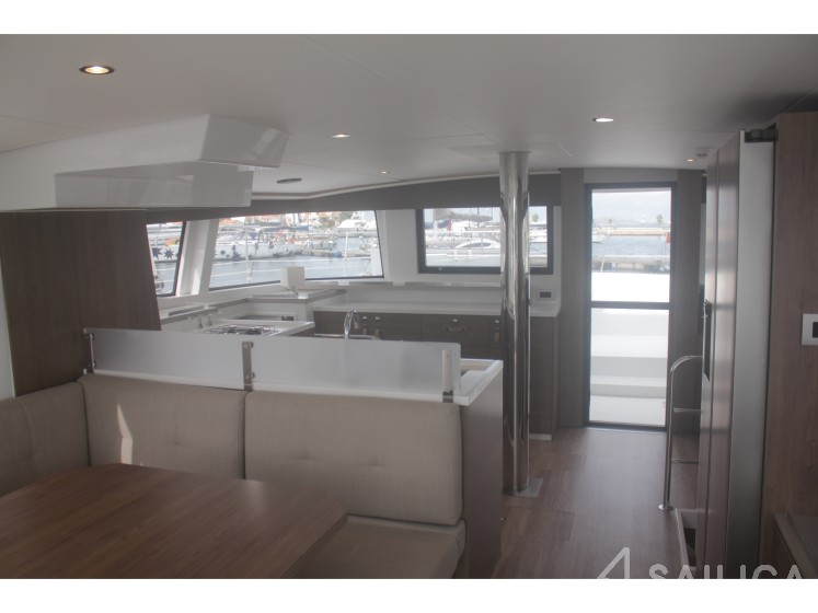Bali 4.6 - Yacht Charter Sailica
