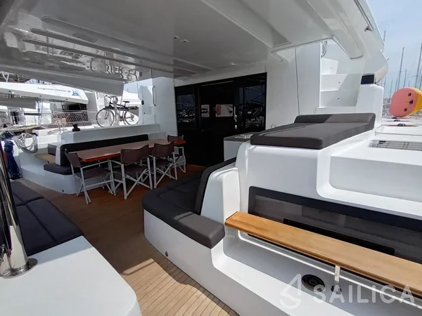 Lagoon 50 - Yacht Charter Sailica
