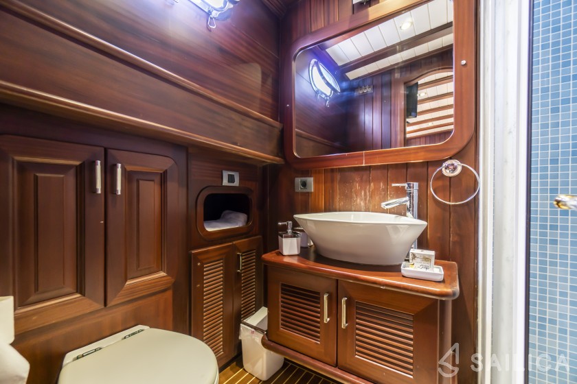 Gulet - Yacht Charter Sailica