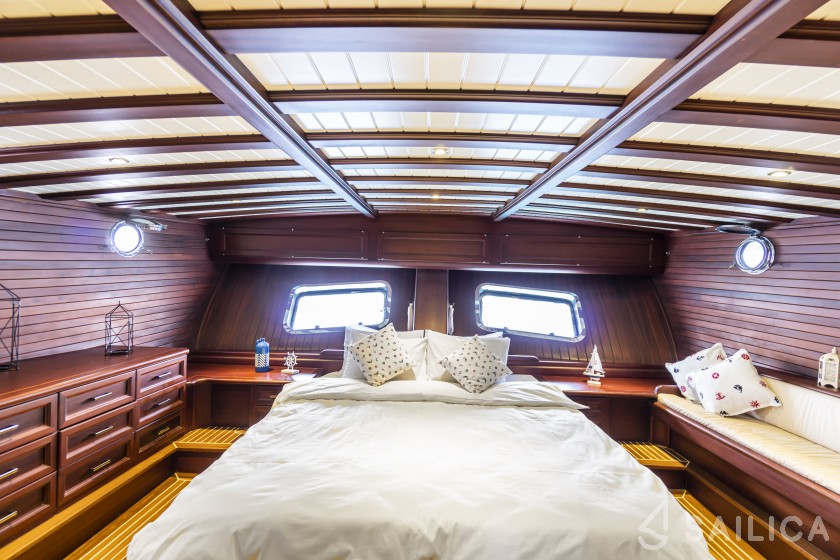 Gulet - Yacht Charter Sailica