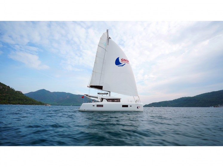 Lagoon 42 - Yacht Charter Sailica