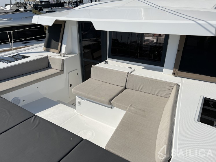 Bali 4.4 - Yacht Charter Sailica