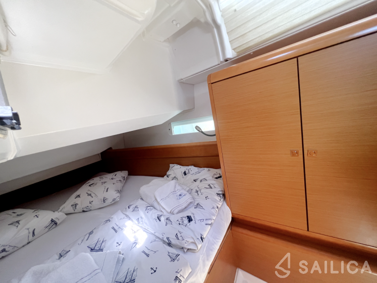 Sun Odyssey 439 - Yacht Charter Sailica