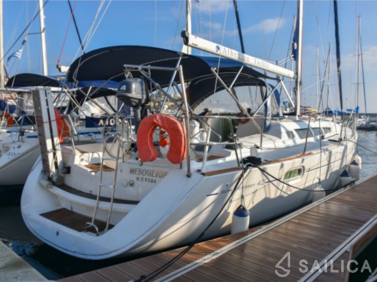 Sun Odyssey 42i - Yacht Charter Sailica