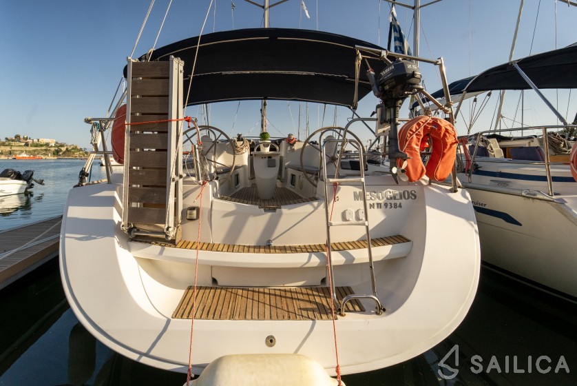 Sun Odyssey 42i - Yacht Charter Sailica