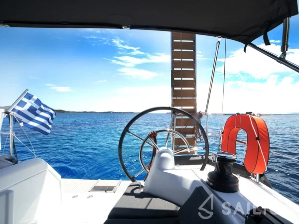 Sun Odyssey 410 - Yacht Charter Sailica