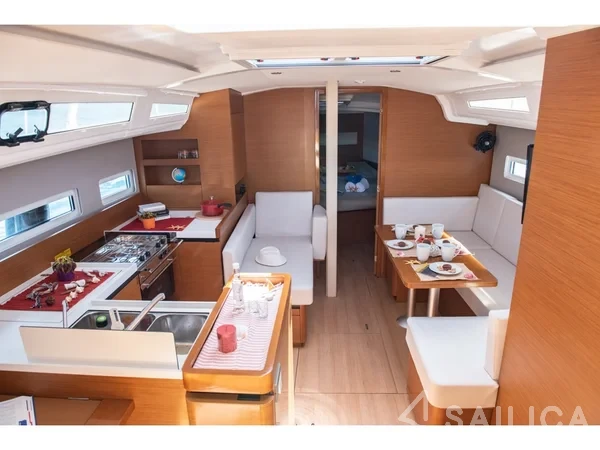 Sun Odyssey 410 - Yacht Charter Sailica