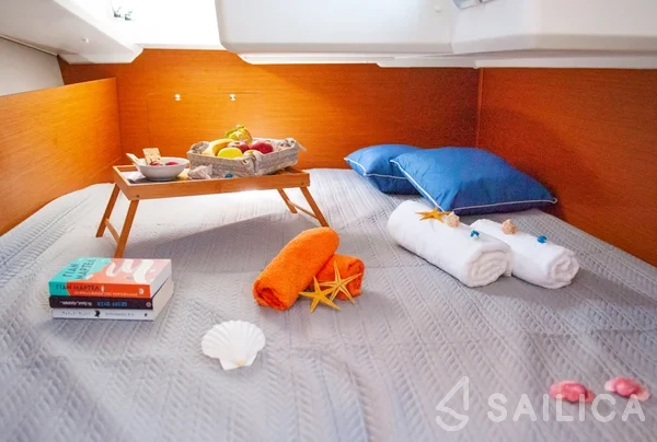 Sun Odyssey 490 - Yacht Charter Sailica