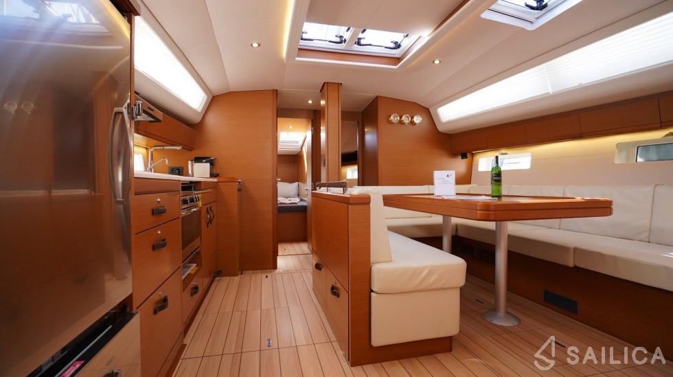 Jeanneau 54 - Yacht Charter Sailica