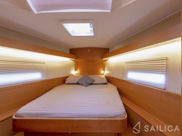 Sun Odyssey 440 - Yacht Charter Sailica