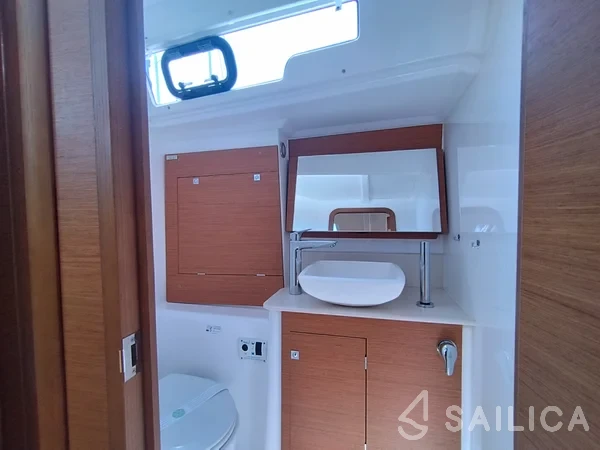 Dufour 390 - Yacht Charter Sailica