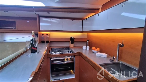 Dufour 56 Exclusive - Yacht Charter Sailica