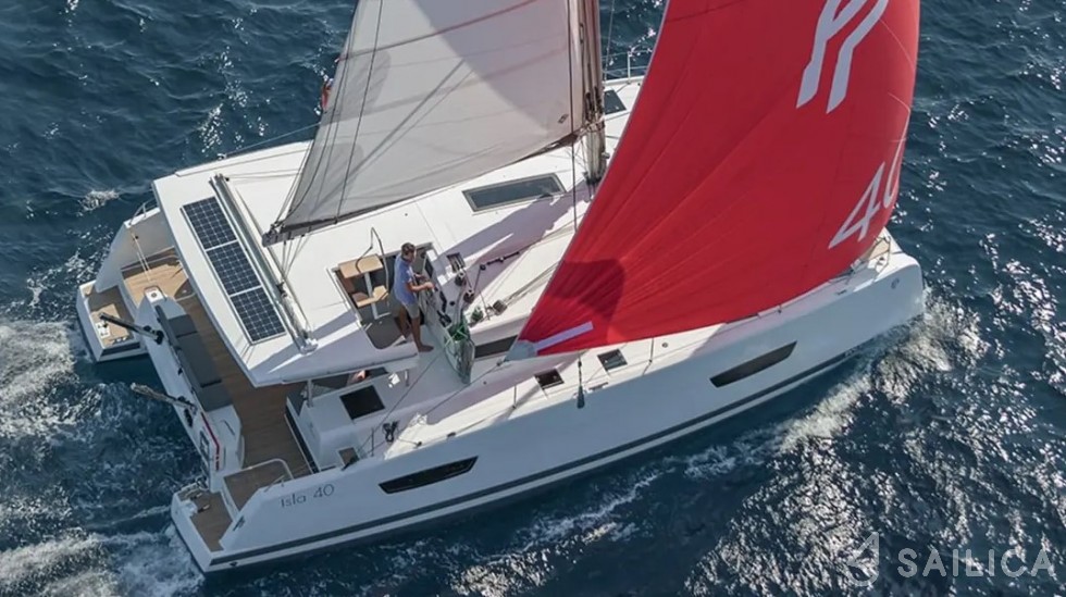 Isla 40 - Yacht Charter Sailica