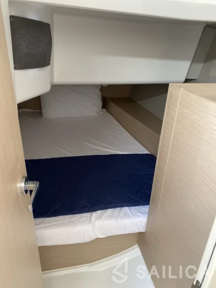 Oceanis 34.1 - Yacht Charter Sailica