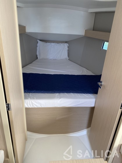 Oceanis 34.1 - Yacht Charter Sailica